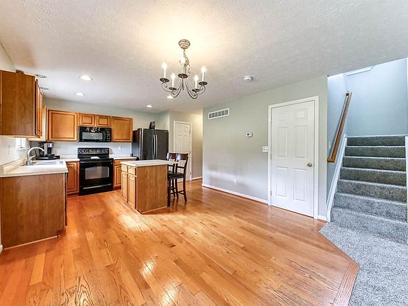 2nd image of 7600 Falls Creek Way
