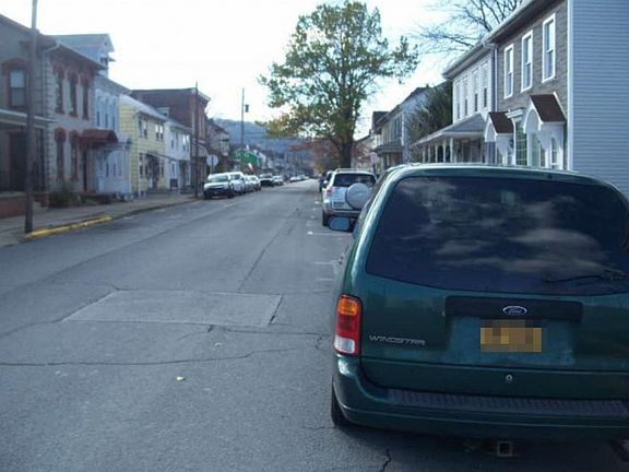 3rd image of 203 S 4th St