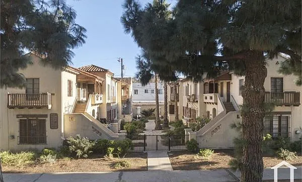 1 bed, 700 sqft, $1,725 — Photo 2