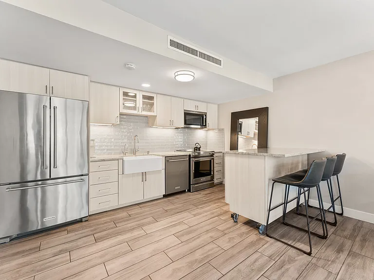 688 McVey Ave #22 — Photo 4