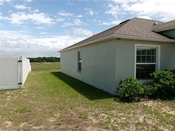 2nd image of 512 Central Ridge Ln