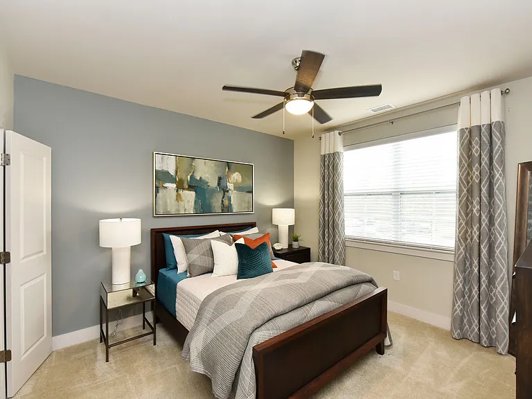 Solana Apartments — Photo 20