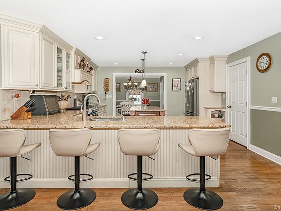 5th image of 25 Old Mill Road