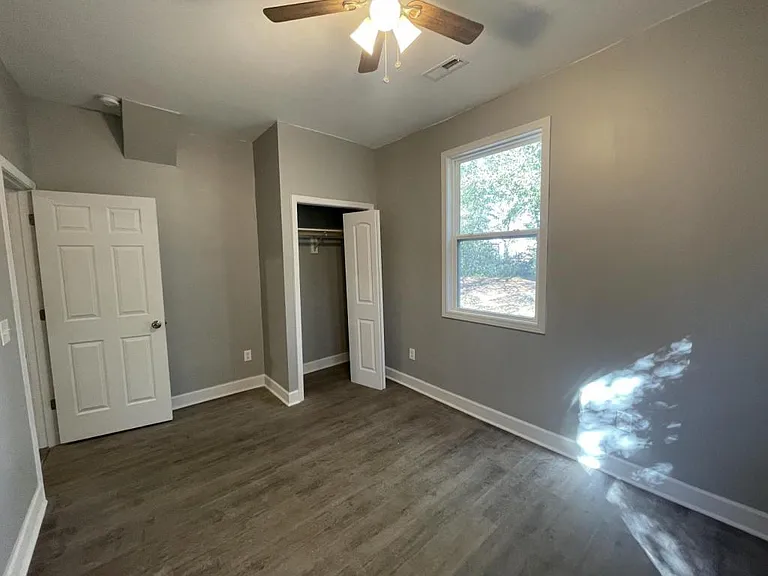 247 Woods St — Photo 10