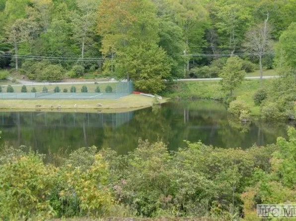 Shortoff Ln, Highlands, NC 28741