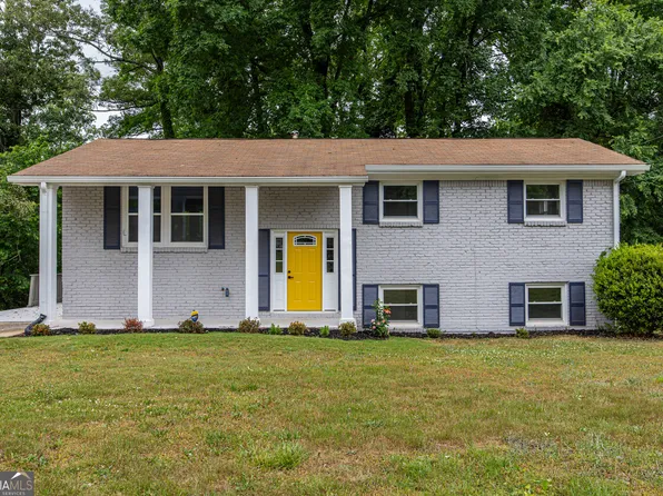 1864 Glen Echo Dr, Decatur, GA 30032