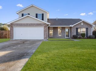 930 Wildwood Ln, Biloxi, MS 39532