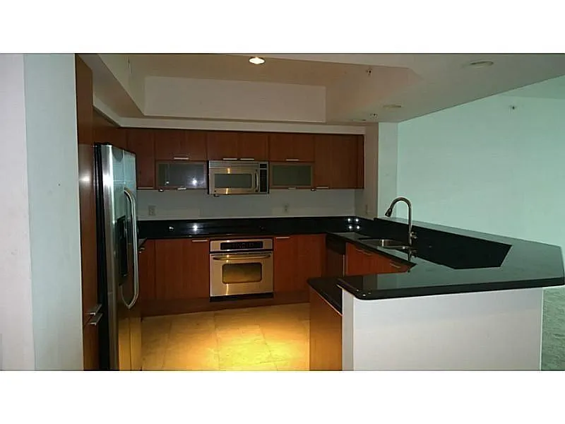 Building Photo - 14951 Royal Oaks Ln #1608