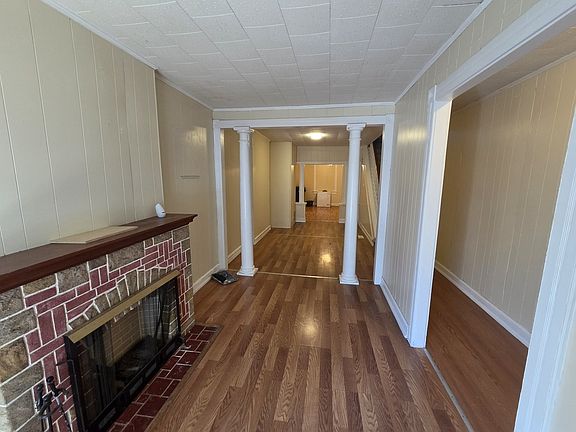 3rd image of 2223 W Fayette St