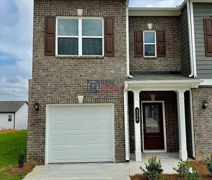 330 Skye Ln — Photo 1