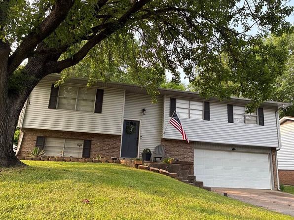 2420 Lombardo Dr