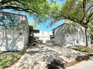 MAN02BS, Houston, TX 77006