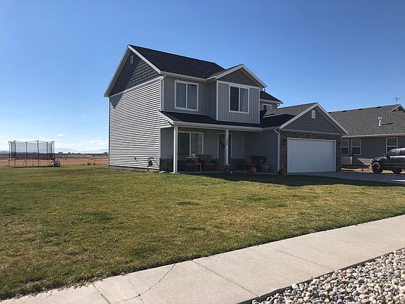 3rd image of 135 W Cedar Ln #485