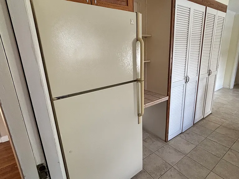 223 Daniel Dr — Photo 7