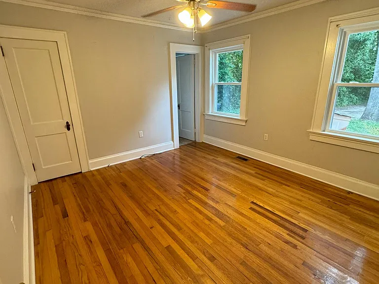 212 Whitehall Rd — Photo 13