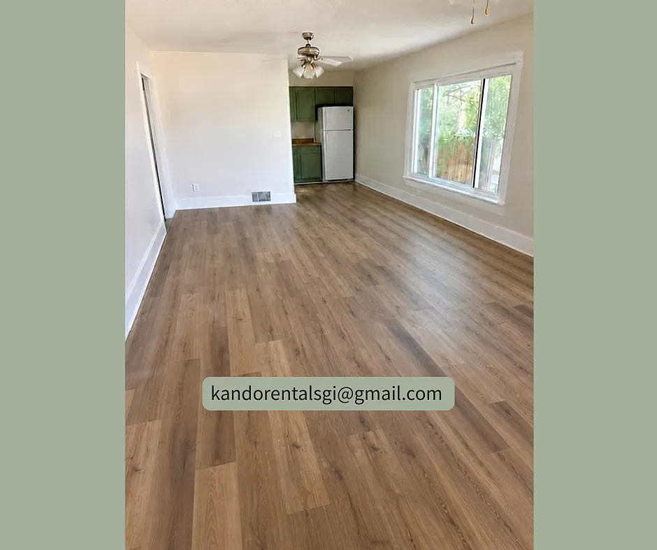 2 bed, 884 sqft, $1,350 — Photo 2