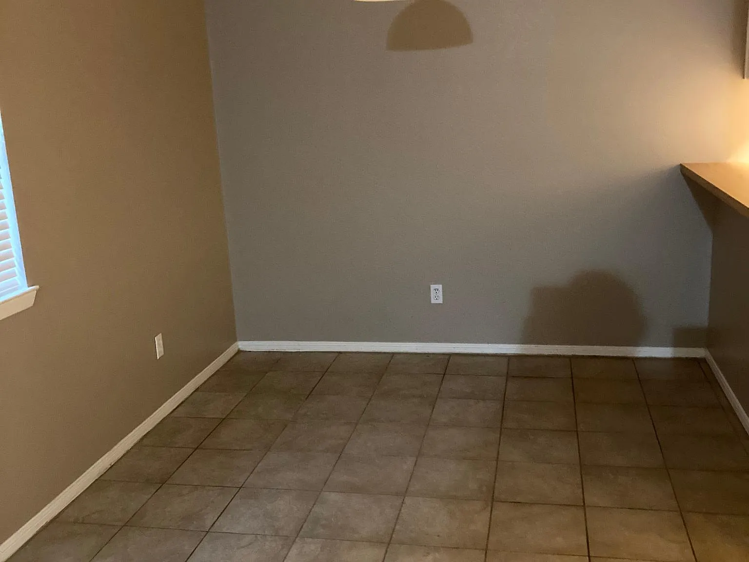 2 bed, 1350 sqft, $1,300 — Photo 3
