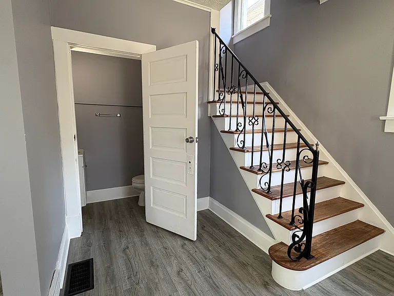 552 N Prospect St — Photo 7