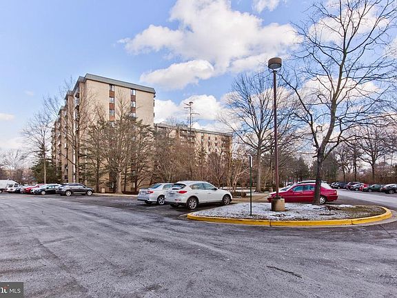 4th image of 3101 S Manchester St APT 218