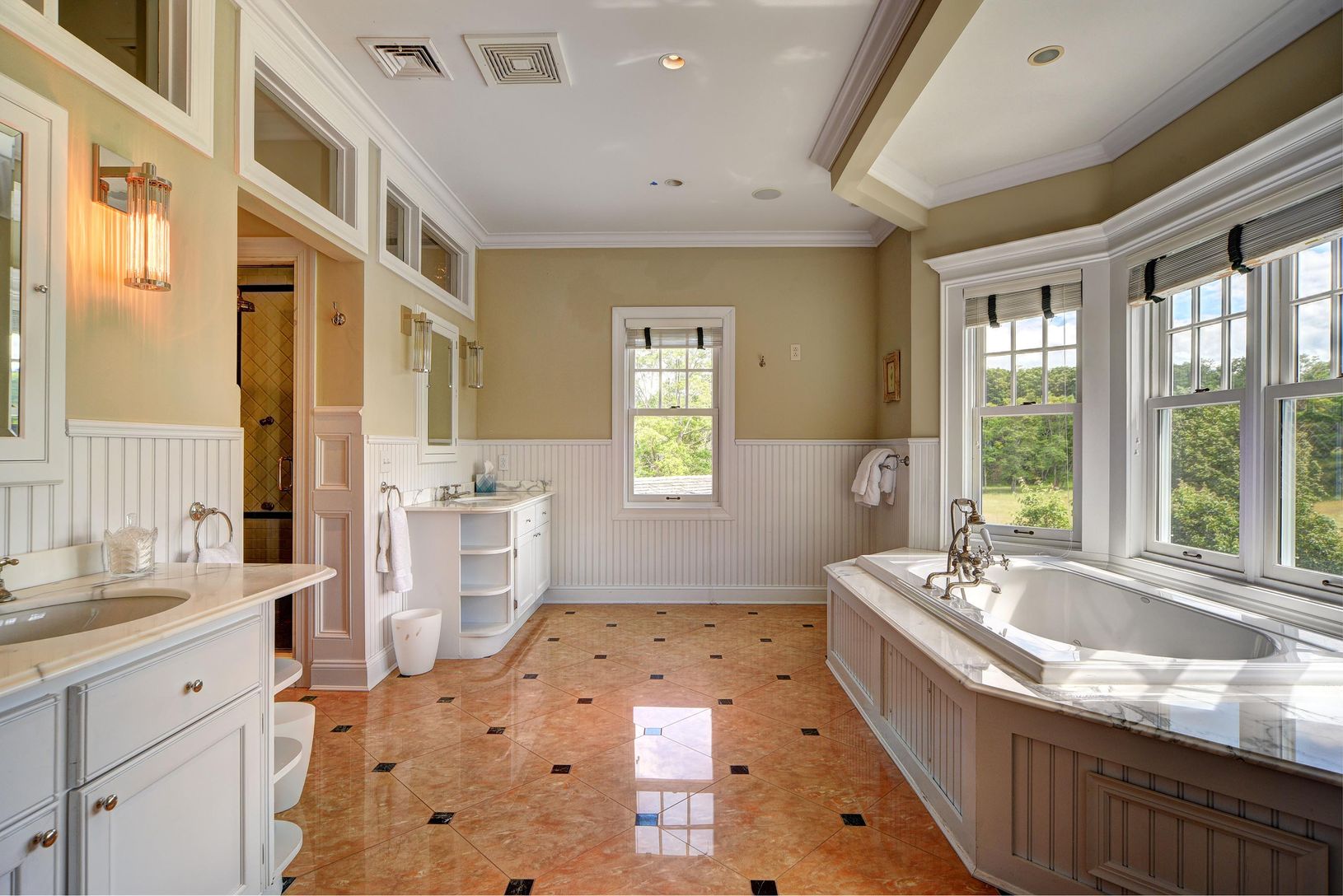  2nd floor master bathroom