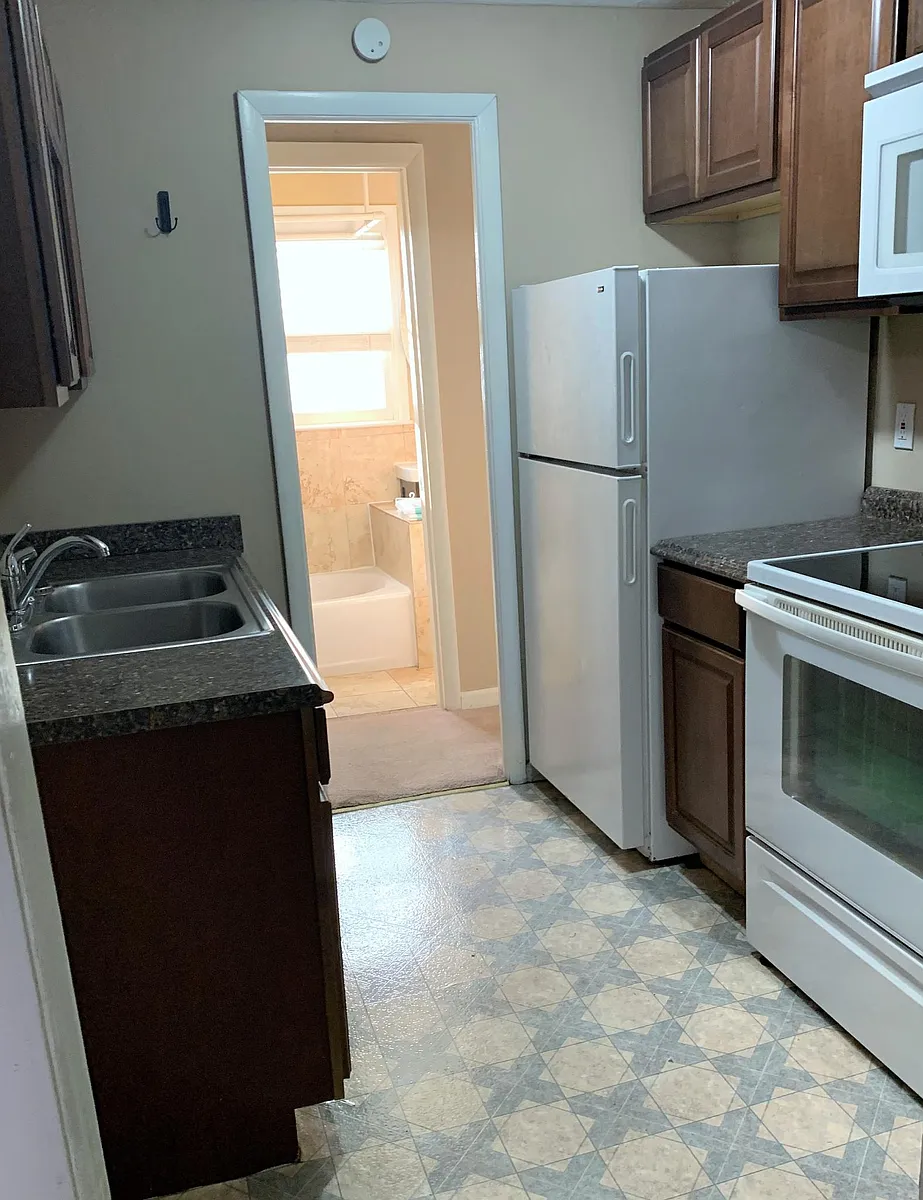 Building Photo - 1324 Tennessee St #2
