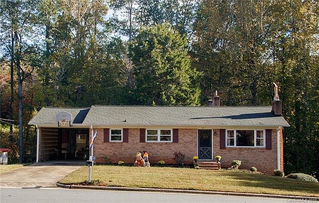 1st image of 521 Westside Dr