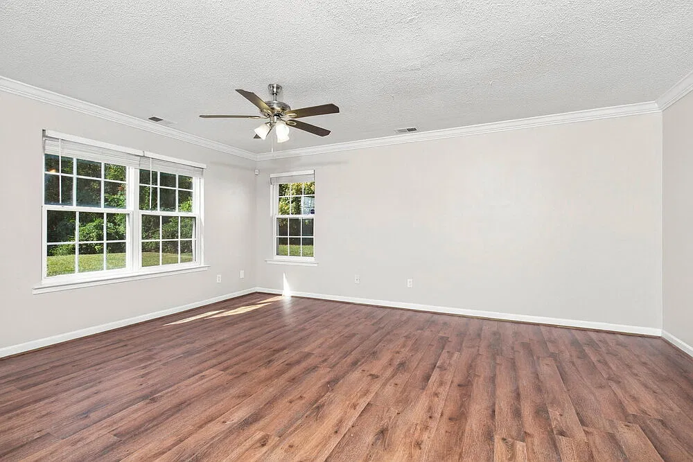 3 bed, 2.5 bath, 1540 sqft, $2,035 — Photo 4