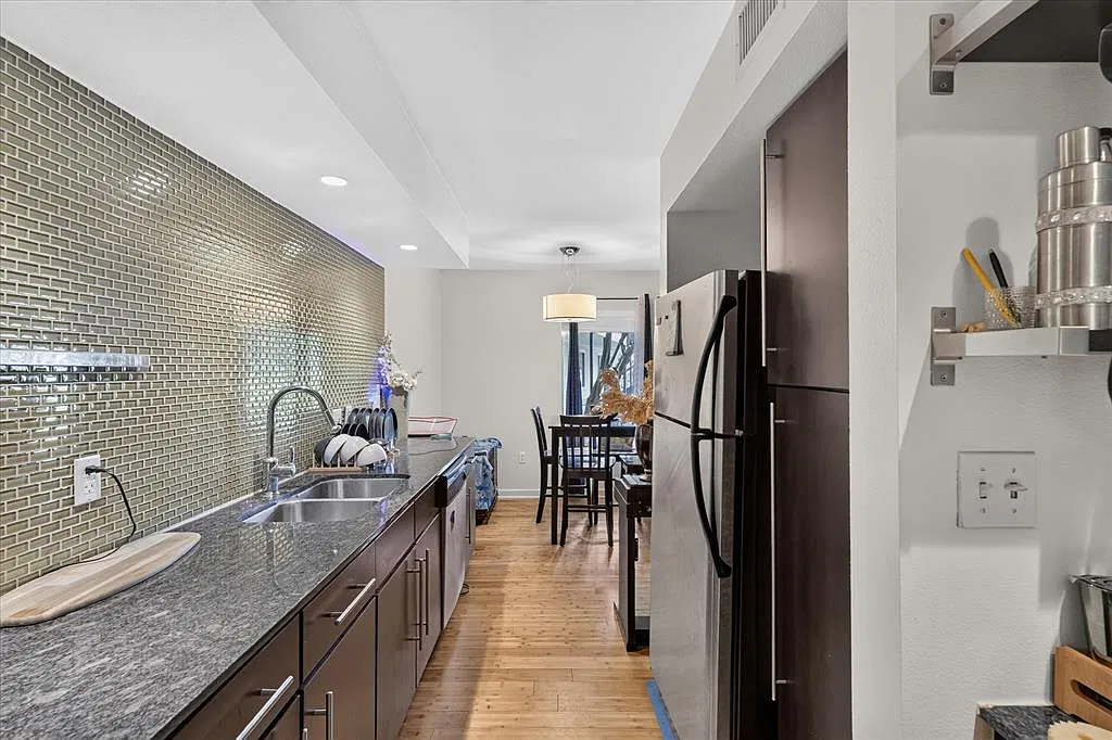 1 bed, 1.0 bath, 640 sqft, $1,500 — Photo 1