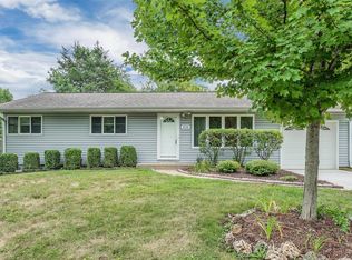 838 Barby Ln, Saint Louis, MO