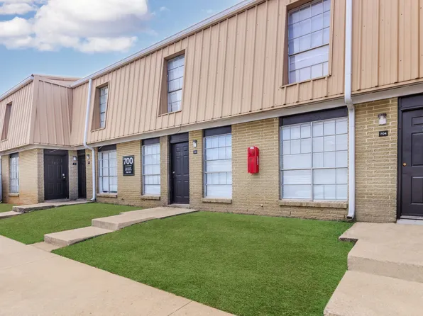 Raintree Village Apartments