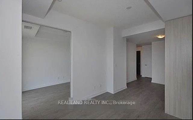 297 College St #1110 — Photo 5