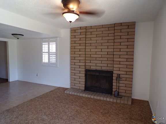 4th image of 2094A Country Club Dr Unit 1