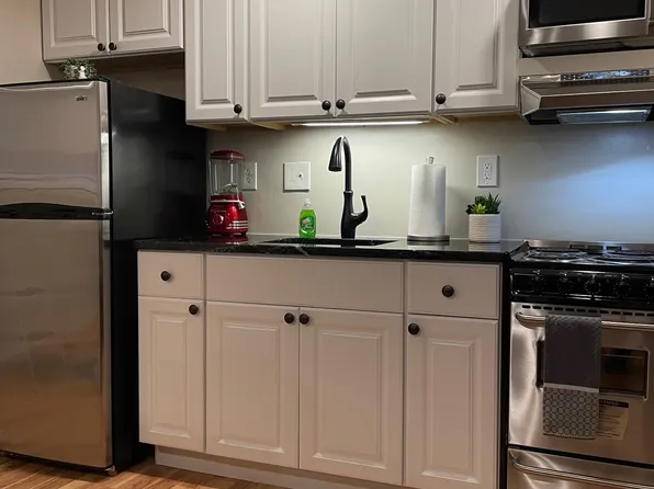 9851 Hellingly Pl #85, Montgomery Village, MD 20886
