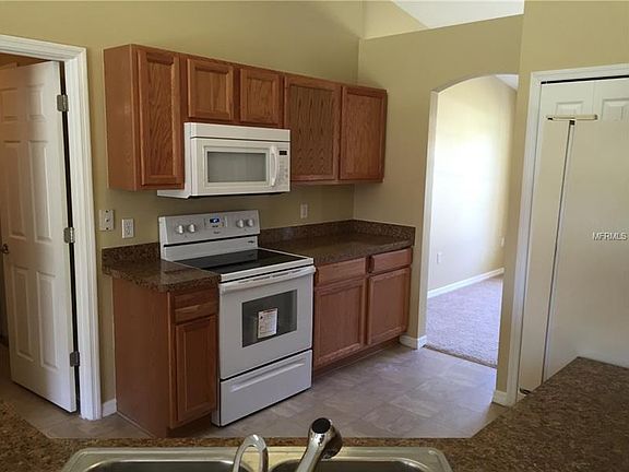 4th image of 264 Glencove Dr
