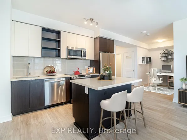 4675 Metcalfe Ave #1707, Mississauga, ON L5M 4N7