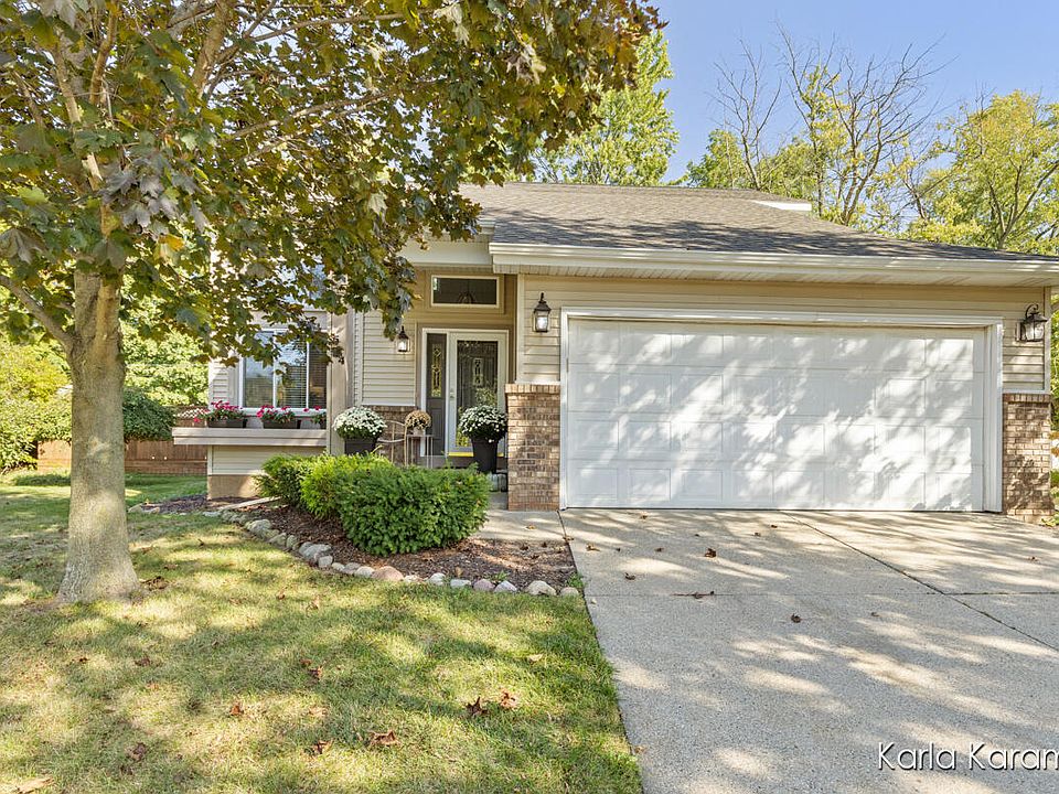 1st image of 514 Macomb Ave NW