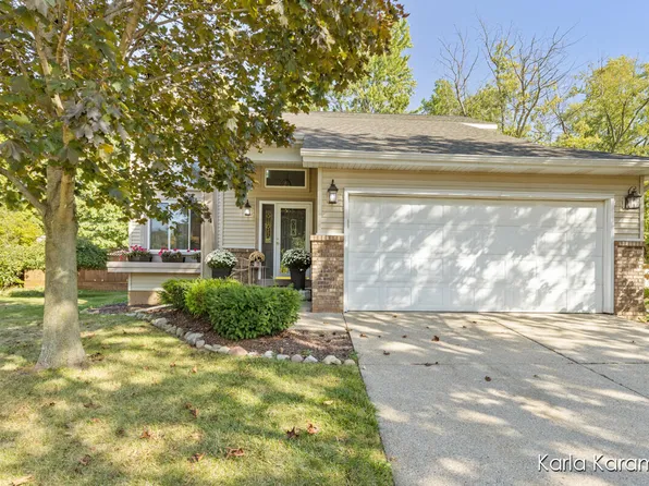 514 Macomb Ave NW, Grand Rapids, MI 49534