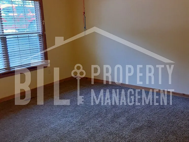 574 Baldknobber Dr #50 — Photo 17