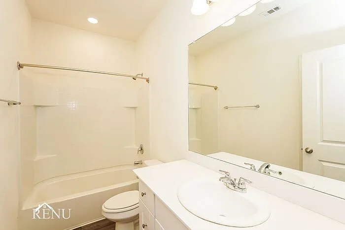 1744 Escondido Dr — Photo 10