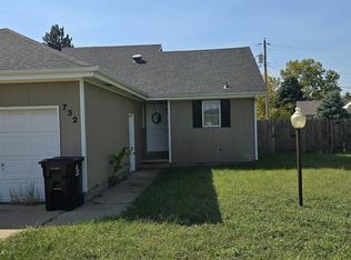 732 Faith Dr UNIT 732-734, Salina, KS 67401