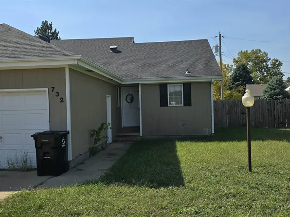 732 Faith Dr Unit 732-734, Salina, KS 67401