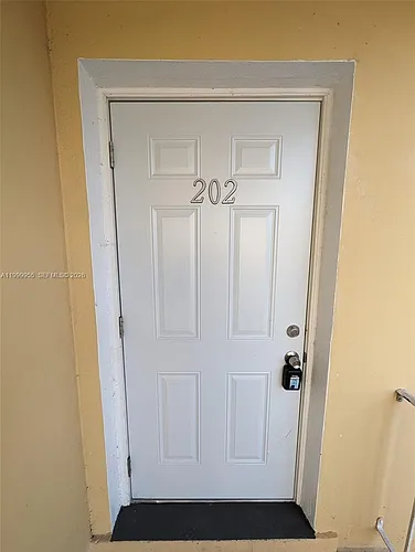 7360 SW 82nd St #E202 Photo 1