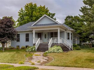 825 Walnut St, Waukee, IA 50263