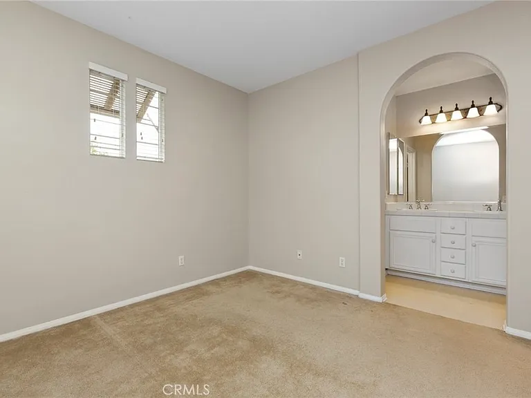 21 Tall Oak — Photo 20