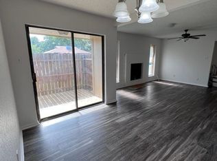 2527 Windy Pine Ln #1, Arlington, TX 76015