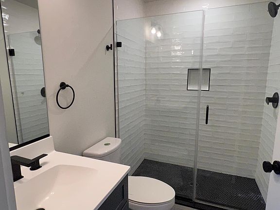 3rd image of 1838 E York St #1B