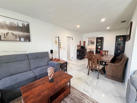 4th image of 8321 SW 46th St