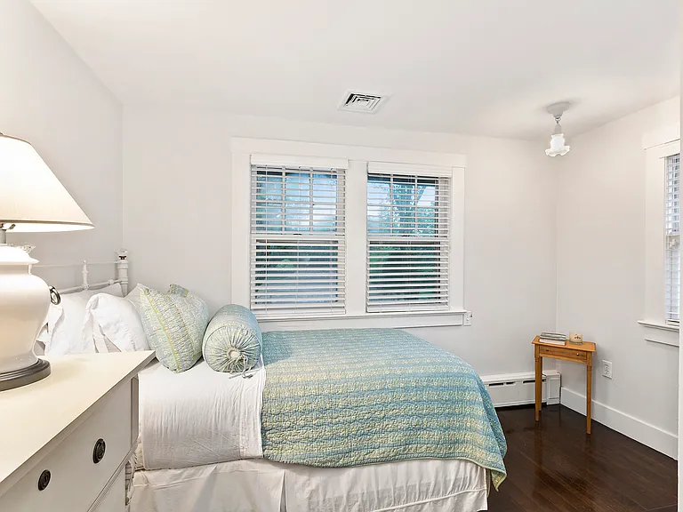 41 Talmage Ln — Photo 18
