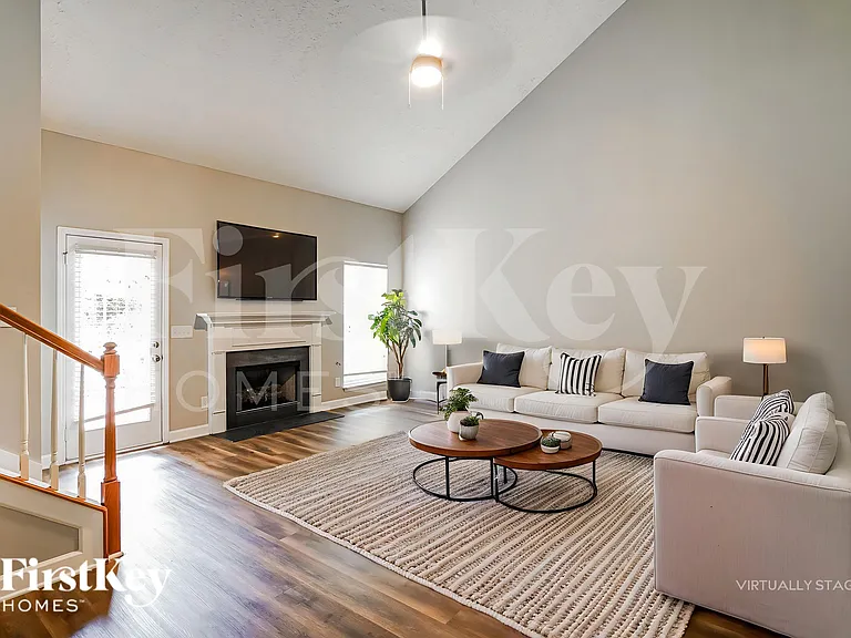 3200 Hidden Creek Dr — Photo 3