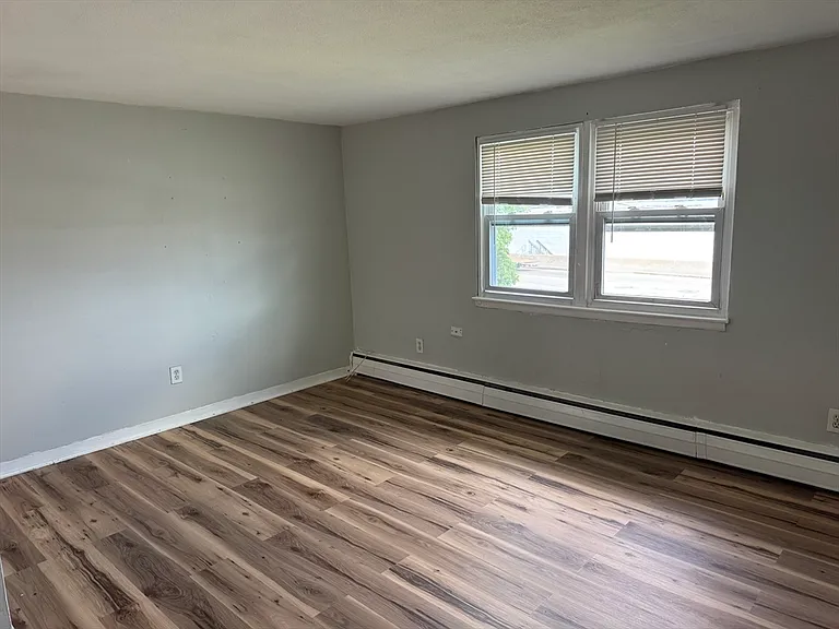 12 Essex St #5 — Photo 10